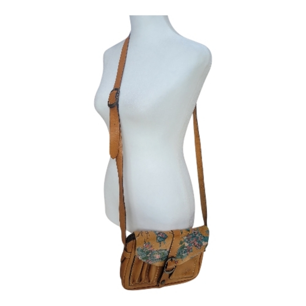 Patricia Nash Painted Floral Leather Crossbody Purse W/Adjustable Strap - Picture 4 of 13